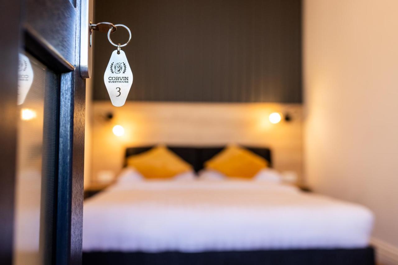 Corvin Guesthouse Hunedoara Exteriér fotografie