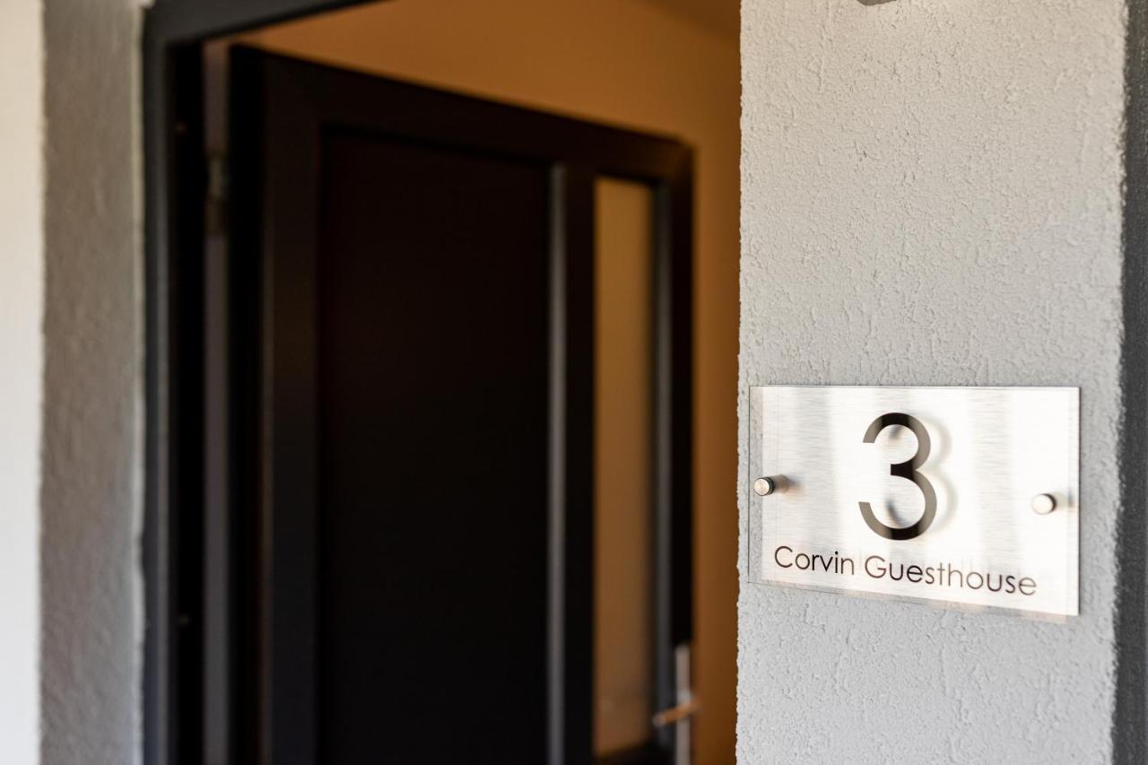 Corvin Guesthouse Hunedoara Exteriér fotografie