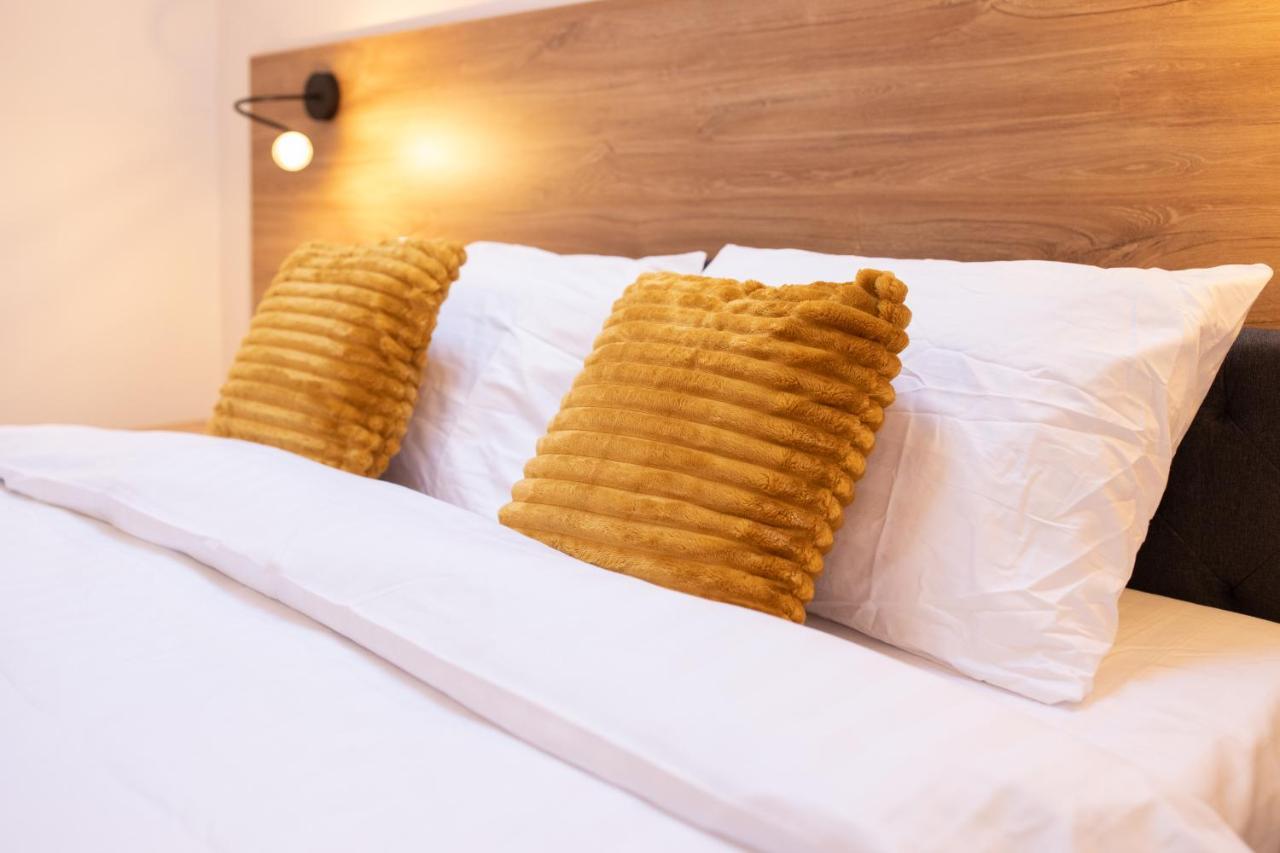 Corvin Guesthouse Hunedoara Exteriér fotografie